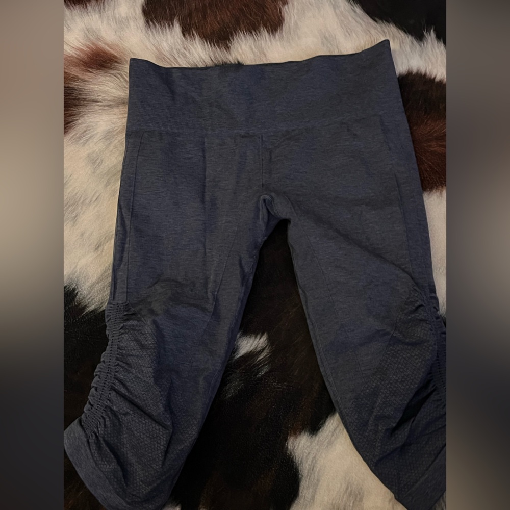 Navy Lululemon leggings size 8